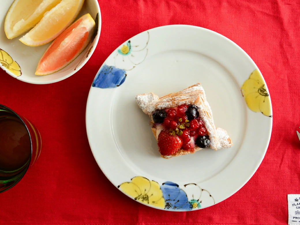 九谷青窯 高原真由美 色絵呼び花／4寸小鉢 | 九谷青窯／九谷焼